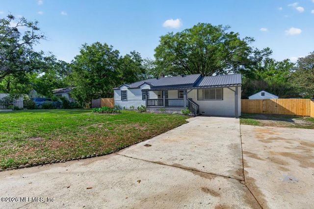 9751 S MACARTHUR Court, Jacksonville, FL 32246