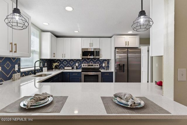 9751 S MACARTHUR Court, Jacksonville, FL 32246