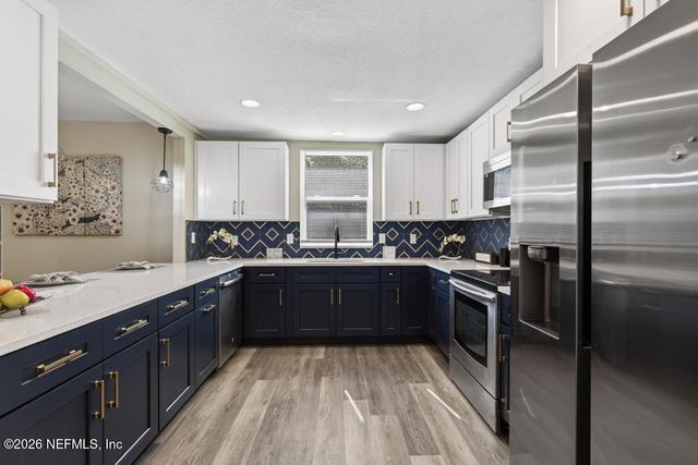 9751 S MACARTHUR Court, Jacksonville, FL 32246