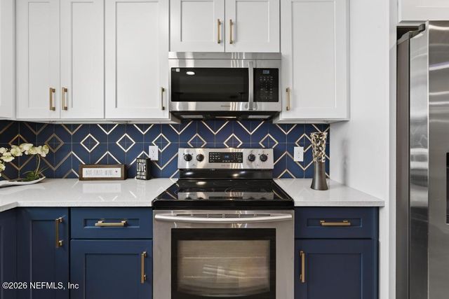 9751 S MACARTHUR Court, Jacksonville, FL 32246