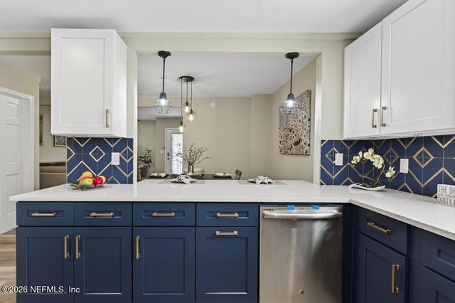 9751 S MACARTHUR Court, Jacksonville, FL 32246