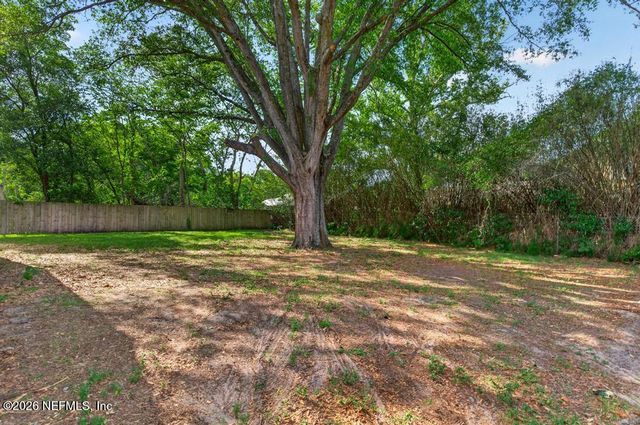 9751 S MACARTHUR Court, Jacksonville, FL 32246