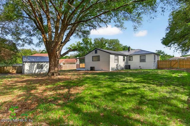 9751 S MACARTHUR Court, Jacksonville, FL 32246