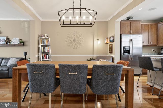 2046 BLUNT LN, Alexandria, VA 22303