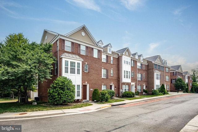 2046 BLUNT LN, Alexandria, VA 22303