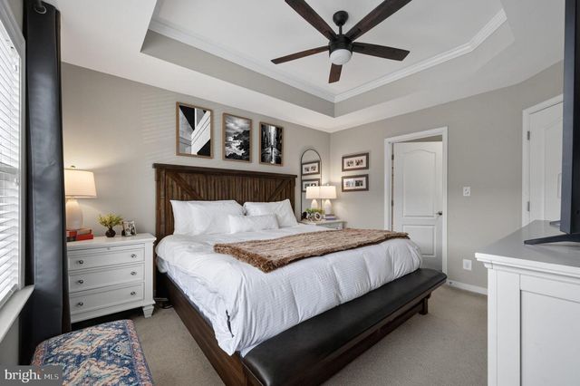 2046 BLUNT LN, Alexandria, VA 22303
