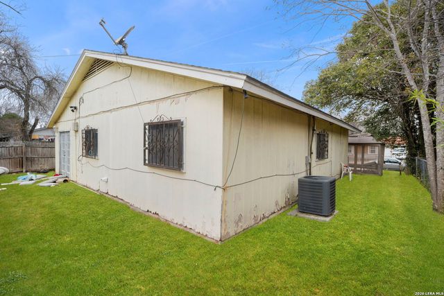 5318 Marconi St, San Antonio, TX 78228