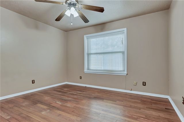 1600 Austin Avenue, College Station, TX 77845