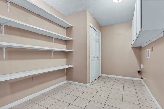 1600 Austin Avenue, College Station, TX 77845