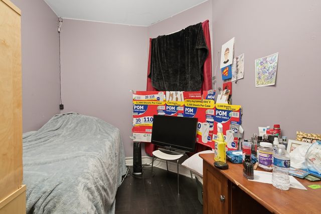 921 N Avers Avenue, Chicago, IL 60651