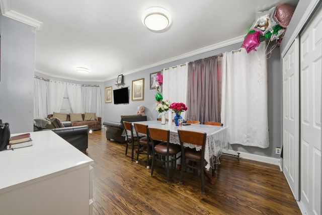 921 N Avers Avenue, Chicago, IL 60651