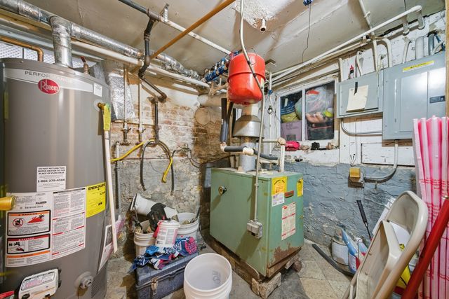 921 N Avers Avenue, Chicago, IL 60651