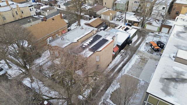 921 N Avers Avenue, Chicago, IL 60651