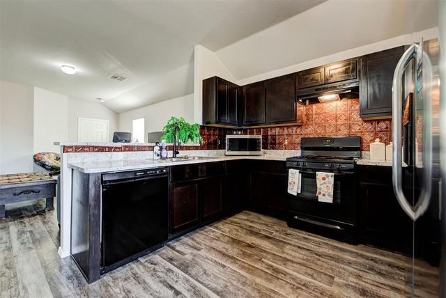 1120 Limestone Drive, Noble, OK 73068