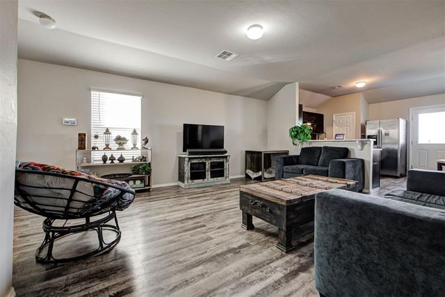 1120 Limestone Drive, Noble, OK 73068