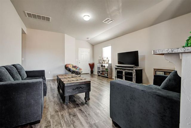 1120 Limestone Drive, Noble, OK 73068