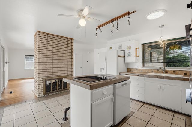 4301 San Andres Avenue NE, Albuquerque, NM 87110