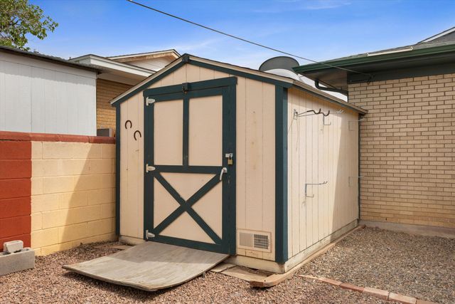 4301 San Andres Avenue NE, Albuquerque, NM 87110