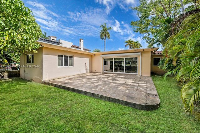 5220 La Gorce Dr, Miami Beach, FL 33140