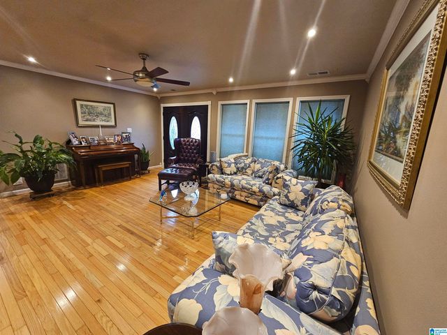 2176 OLD HAYDEN ROAD, Warrior, AL 35180