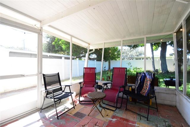 11048 105TH LANE, Largo, FL 33773
