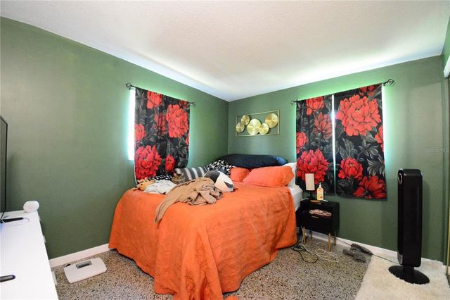 11048 105TH LANE, Largo, FL 33773
