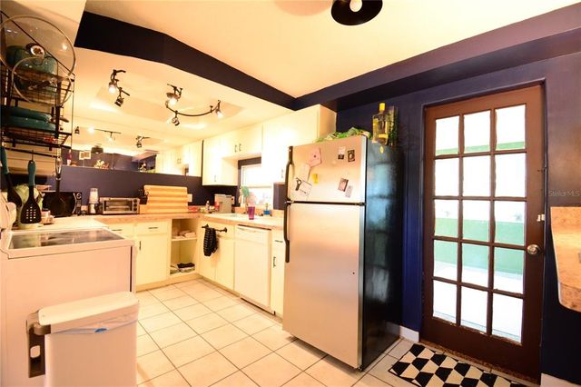 11048 105TH LANE, Largo, FL 33773