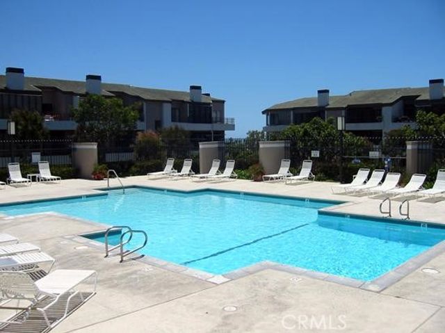 950 Cagney Lane 101, Newport Beach, CA 92663