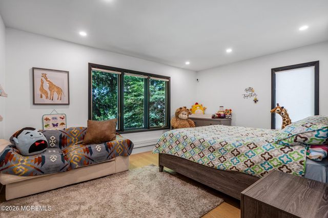 7 Eli Circle, Morganville, NJ 07751