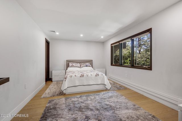 7 Eli Circle, Morganville, NJ 07751