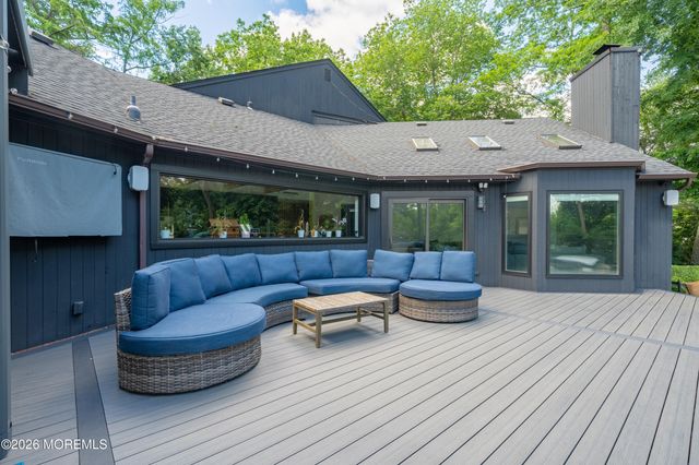 7 Eli Circle, Morganville, NJ 07751