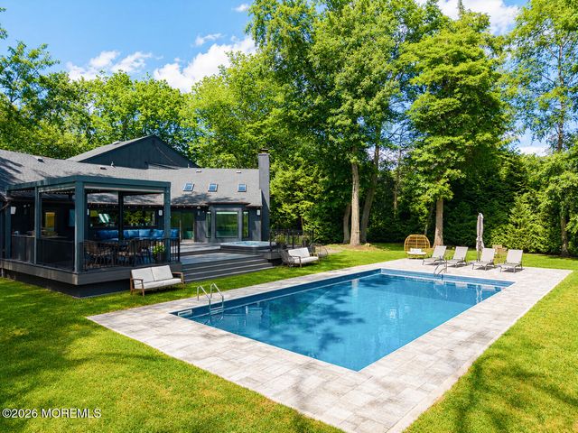7 Eli Circle, Morganville, NJ 07751
