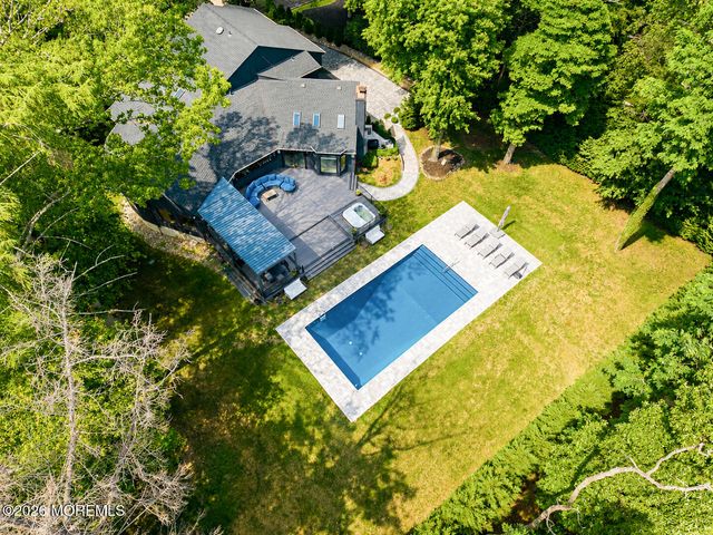 7 Eli Circle, Morganville, NJ 07751