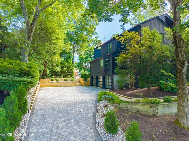 7 Eli Circle, Morganville, NJ 07751