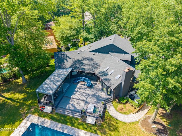 7 Eli Circle, Morganville, NJ 07751