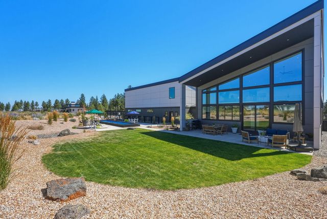 62333 McClain Drive, Bend, OR 97703