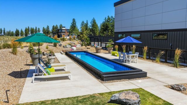 62333 McClain Drive, Bend, OR 97703