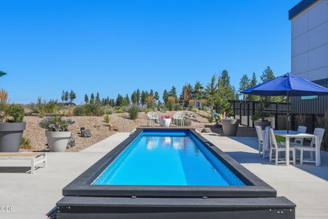 62333 McClain Drive, Bend, OR 97703