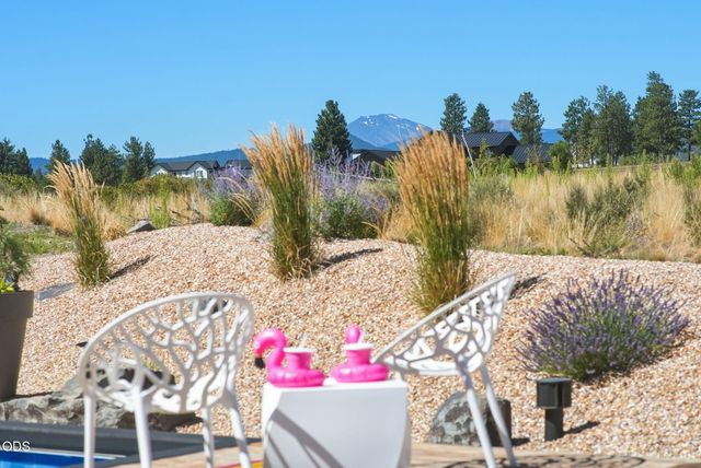 62333 McClain Drive, Bend, OR 97703