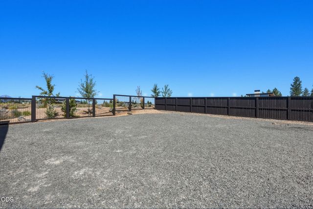 62333 McClain Drive, Bend, OR 97703
