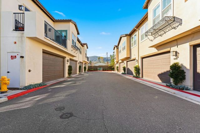 8691 Barbados Ln, Santee, CA 92071