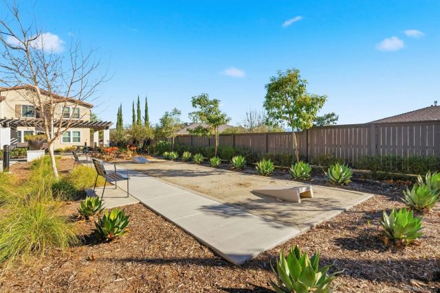 8691 Barbados Ln, Santee, CA 92071