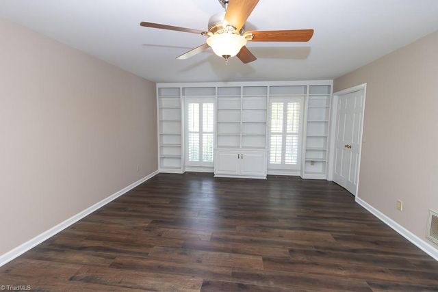 5405 Pondfield Drive, Greensboro, NC 27410