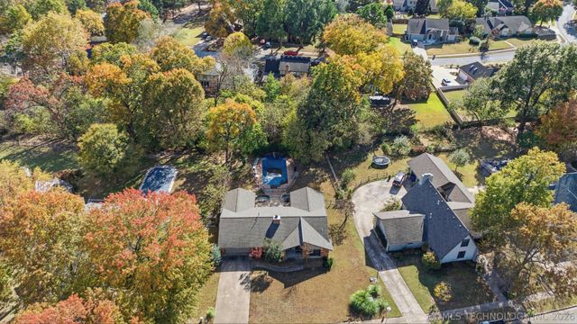 605 E Van Buren Street, Broken Arrow, OK 74011