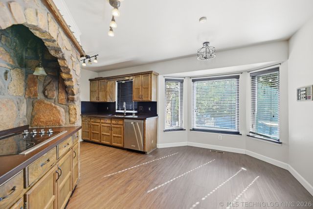 605 E Van Buren Street, Broken Arrow, OK 74011