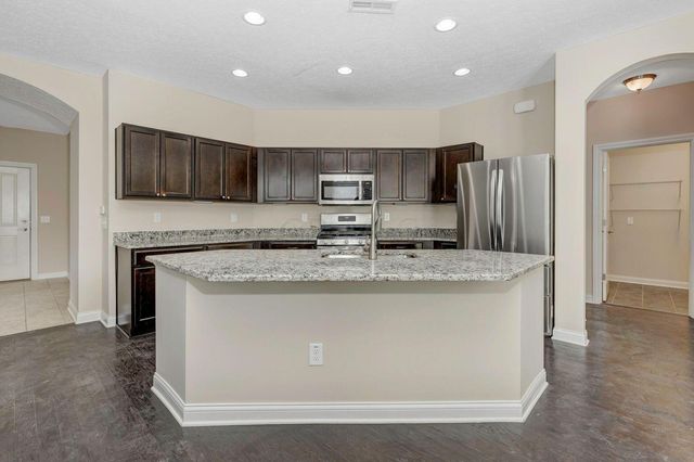 76 Courtyard Crossing Drive, Powell, OH 43065