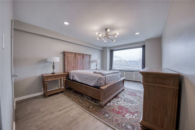 320 Fort Duquesne Blvd 4E, Downtown Pgh, PA 15222