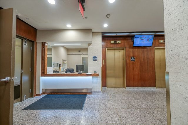 320 Fort Duquesne Blvd 4E, Downtown Pgh, PA 15222