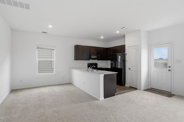 908 Rancho Del Cielo LOOP, Jarrell, TX 76537