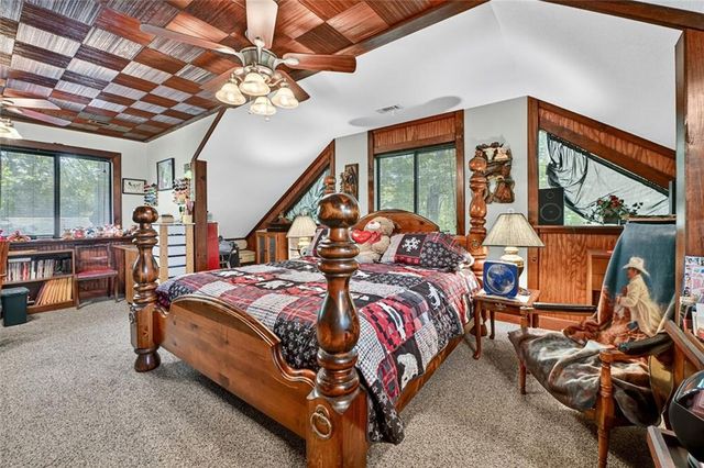 88 Wagon Tracks Ridge, Mineral Bluff, GA 30559